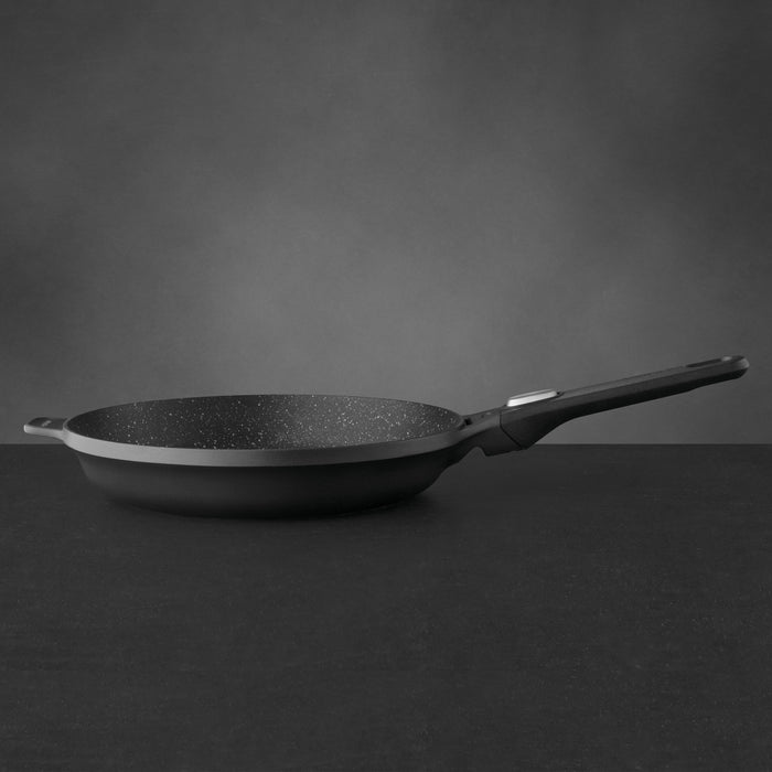 Image 3 of GEM 9Pc Nonstick Cookware Set, Black