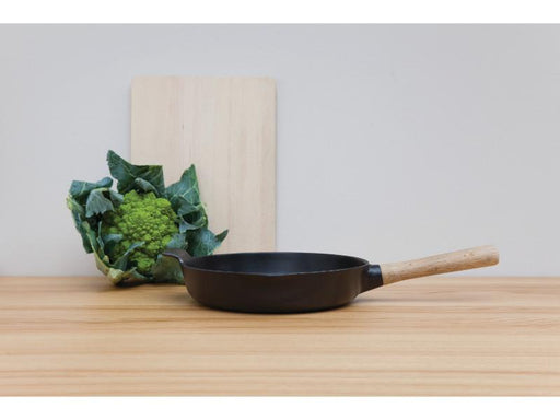 Image 2 of Ron 10.25" Cast Iron Fry Pan 2.6Qt, Black