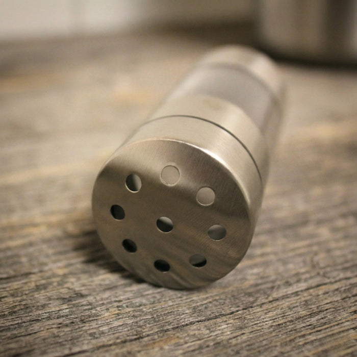 Image 06 Geminis 18/10 Stainless Steel Coarse Dispenser, 4"