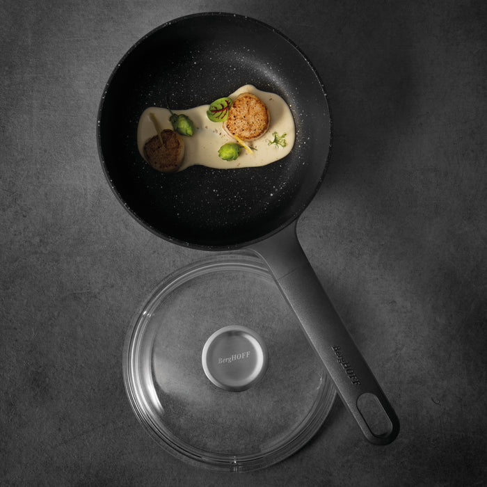 Image 2 of GEM Glass Cover with 18/10 Stainless Steel Knob, 7"