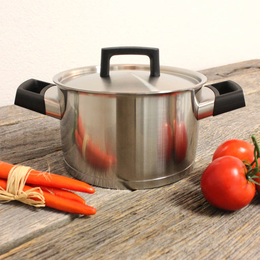 BergHOFF Ron 8" 18/10 Stainless Steel Covered Dutch Oven, 3.1 Qt - Stock Pots