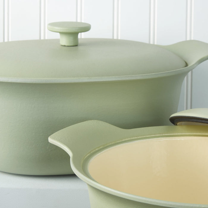 BergHOFF Ron Cast Iron 10" Dutch Oven 4.4qt. with Lid, Green - Stock Pots