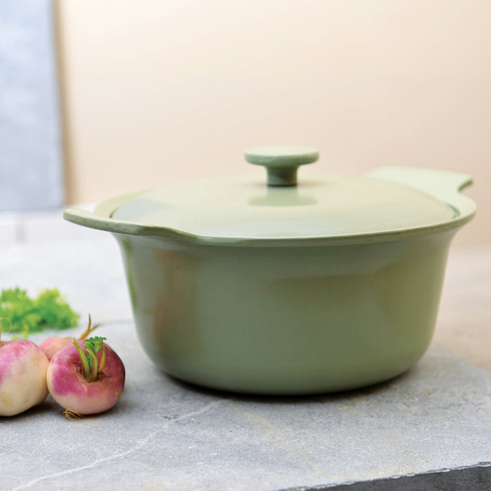 BergHOFF Ron Cast Iron 10" Dutch Oven 4.4qt. with Lid, Green - Stock Pots