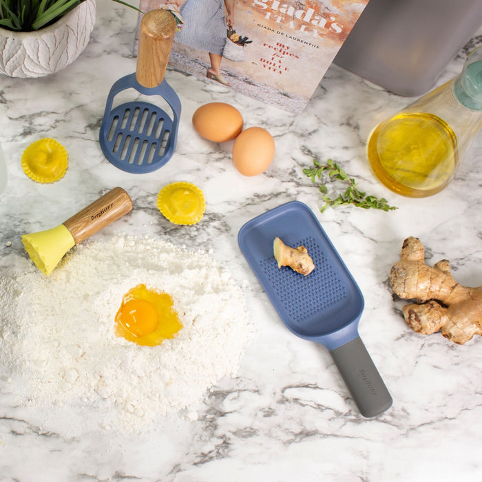 BergHOFF Leo 9" Multifunctional Grater, Blue - Food Graters & Zesters