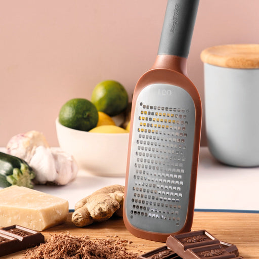 BergHOFF Leo Coarse Paddle Grater 10.75", Brown - Food Graters & Zesters
