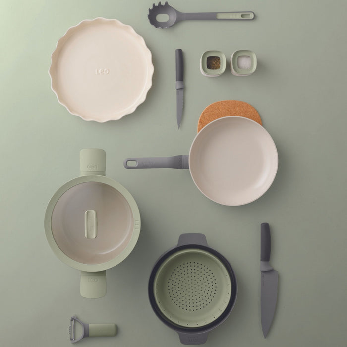 BergHOFF Balance Nonstick Ceramic 2Pc Frying Pan 9.5" and Nylon Turner 13.75", Sage - Skillets & Frying Pans