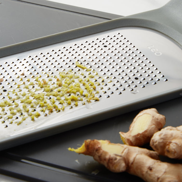 Image 5 of Leo Balance 18/10 Stainless Steel Double Coarse and Ribbon Grater, 9.5"
