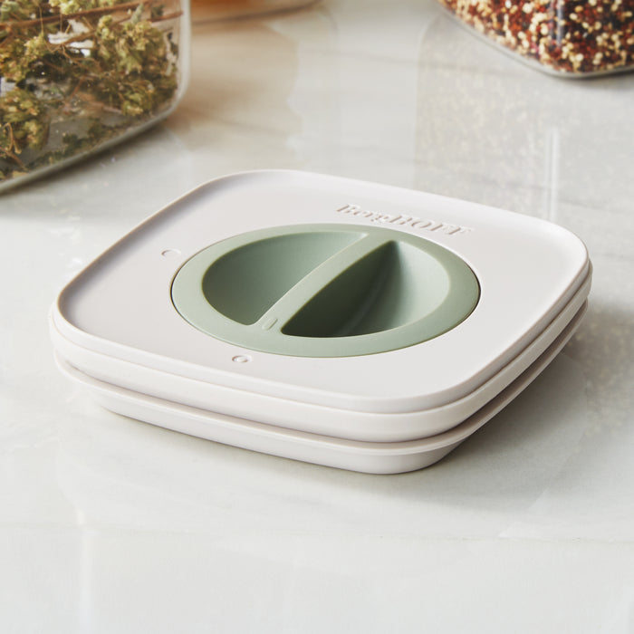 Image 3 of Leo Balance 2pc Smart Seal Food Container Set
