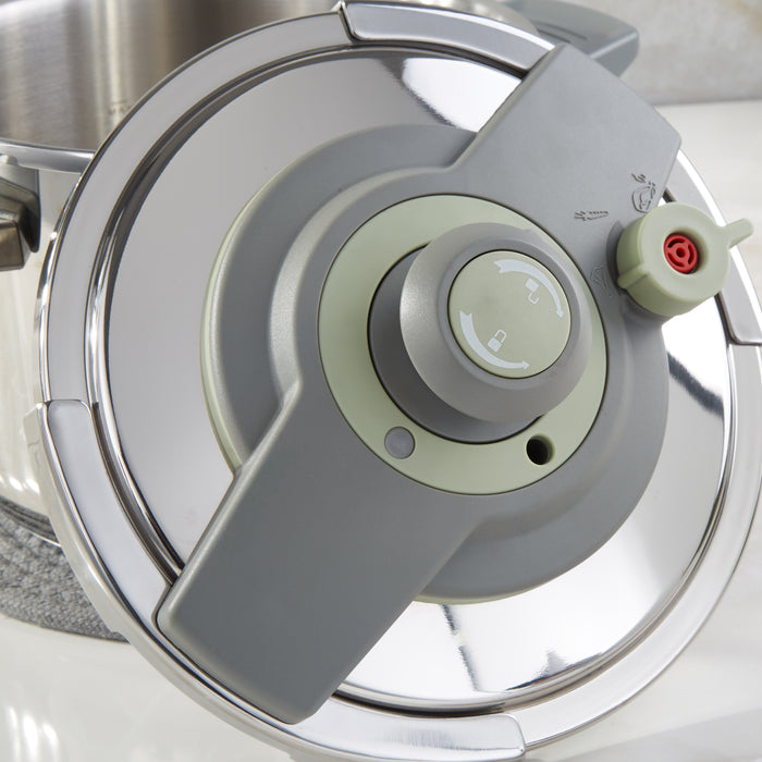 Image 4 of Leo Vita 4Pc Stainless Steel Pressure Cooker Set