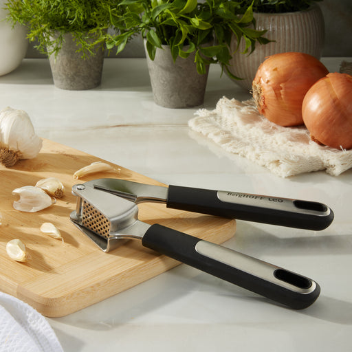 Image 2 of Leo Graphite Garlic Press