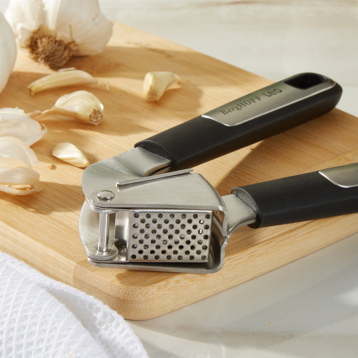 Image 4 of Leo Graphite Garlic Press