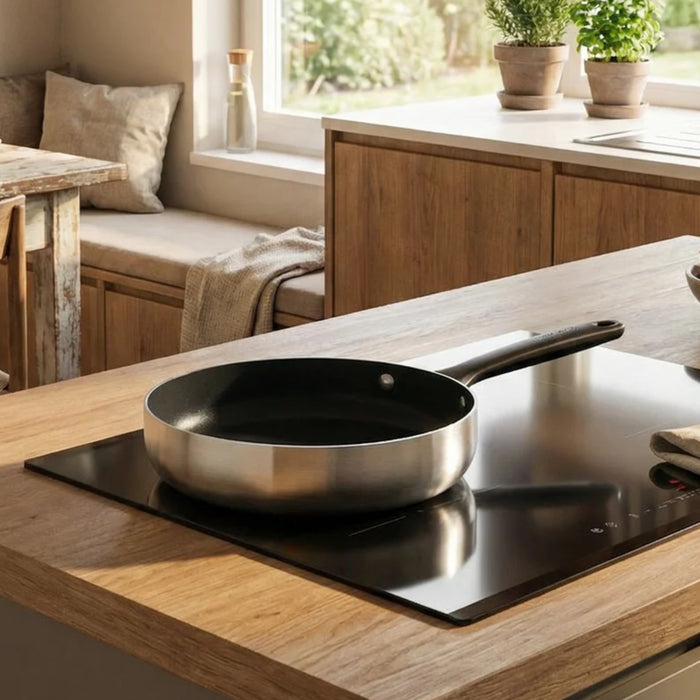 Image 4 of Belly Recycled Tri-Ply 18/10 Stainless Steel Nonstick Ceramic 9.5" Fry Pan, Smokey Black