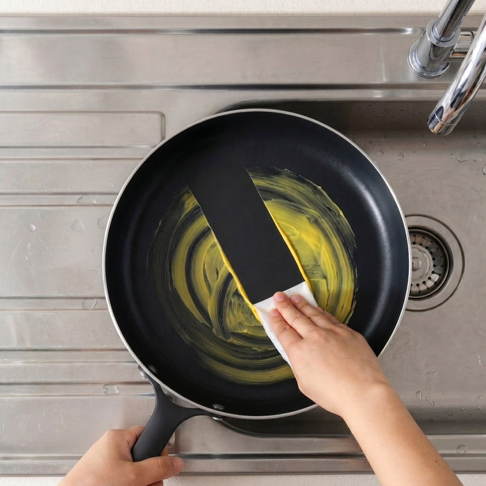 Image 3 of Belly Tri-Ply 18/10 Stainless Steel Nonstick Ceramic 11" Fry Pan, Smokey Black