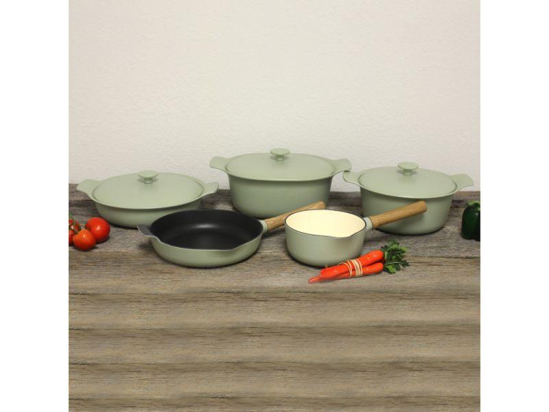 Image 3 of Ron 8pc Cast Iron Cookware Set, Green